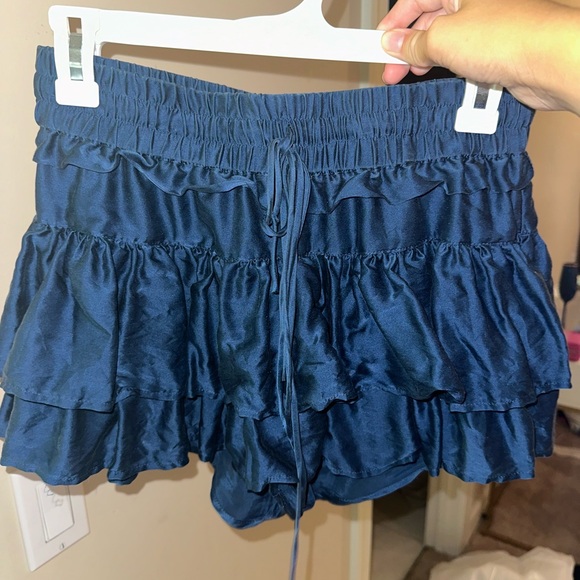 Shug skirt in navy. Worn a few times but is in perfect condition. - Picture 2 of 4